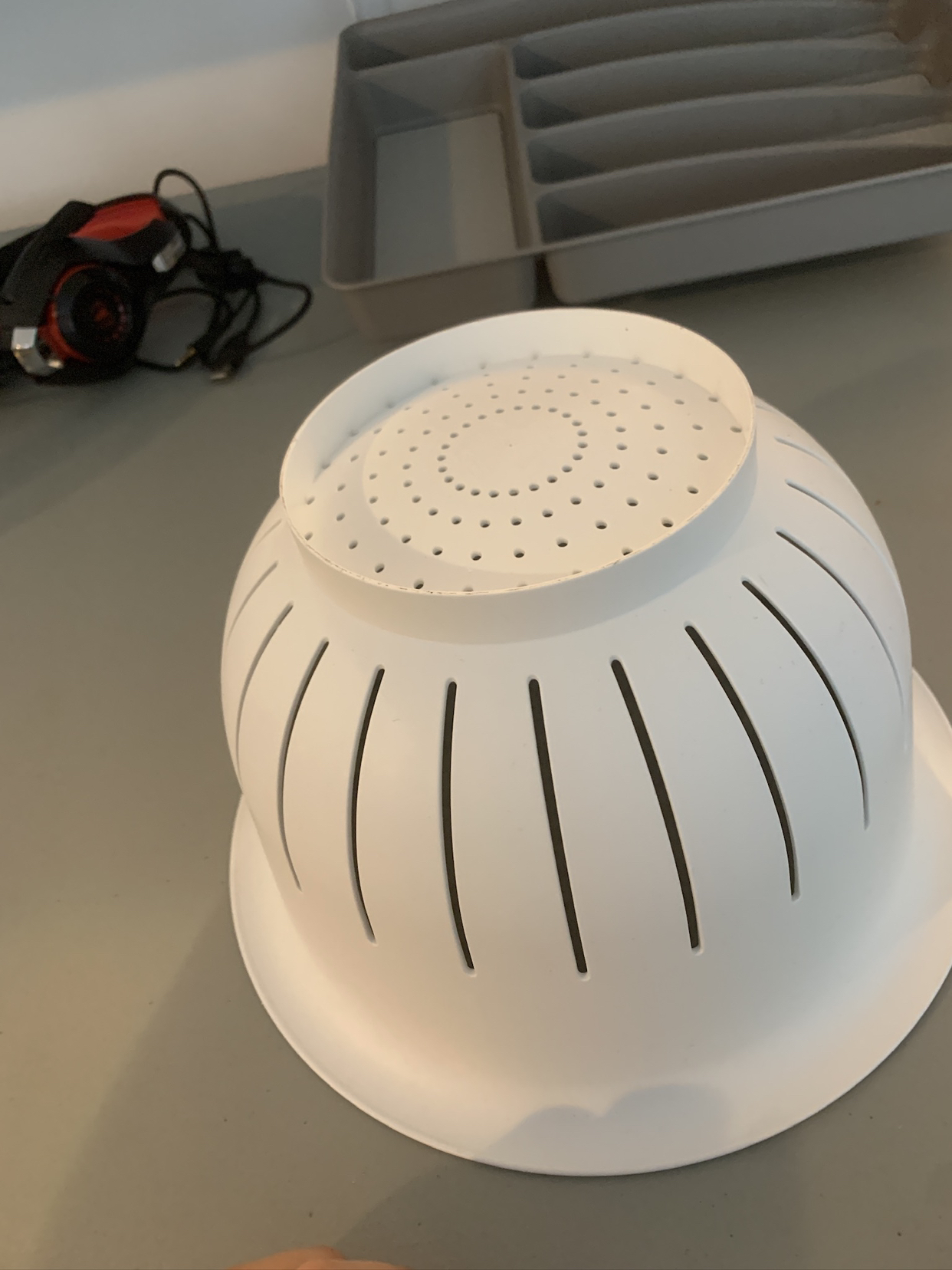 plastic kitchen strainer #freecycle - photo 3