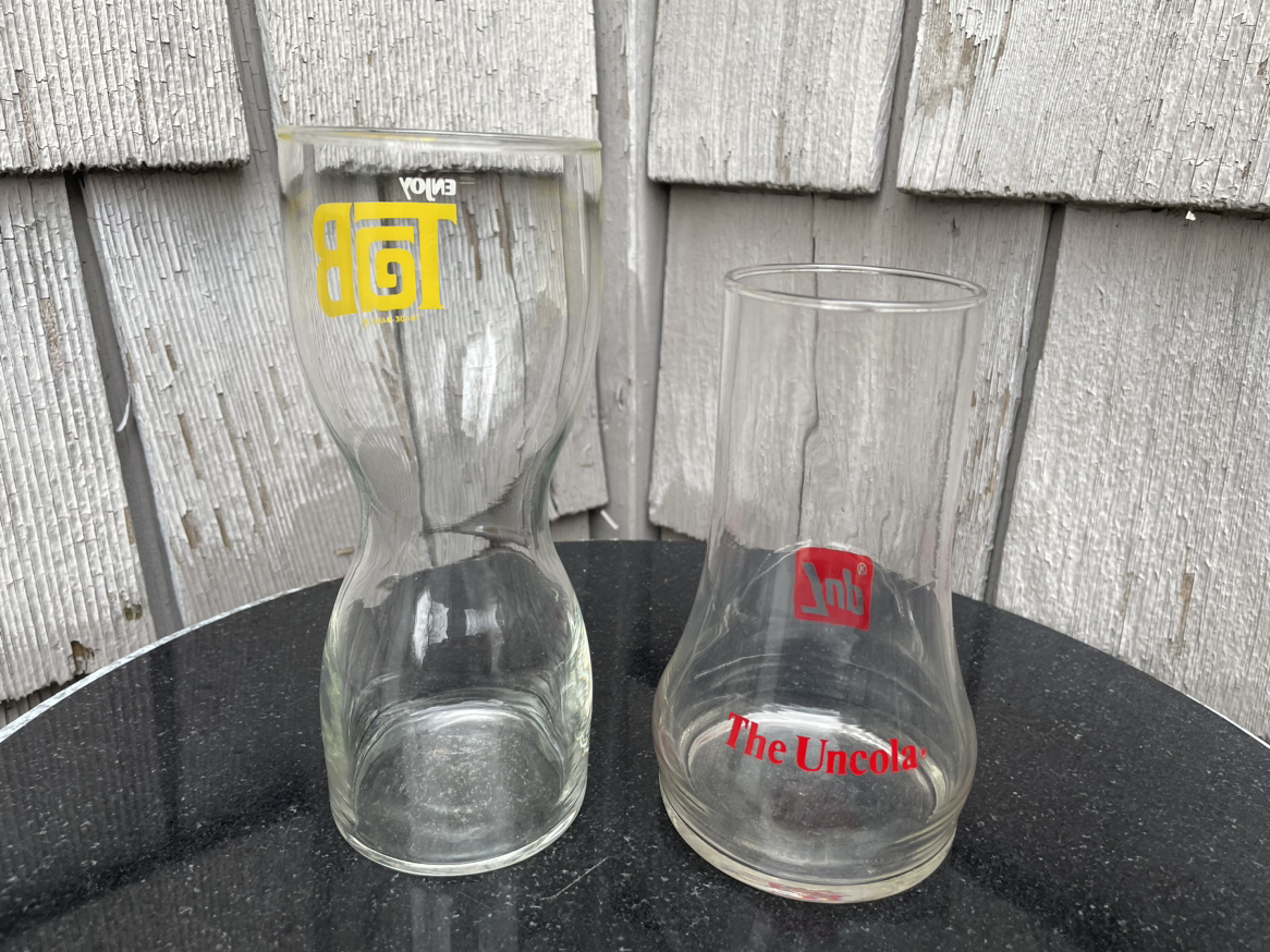 Vintage, soft drink, glasses, 7-Up tab, unique career design image indicator(3)