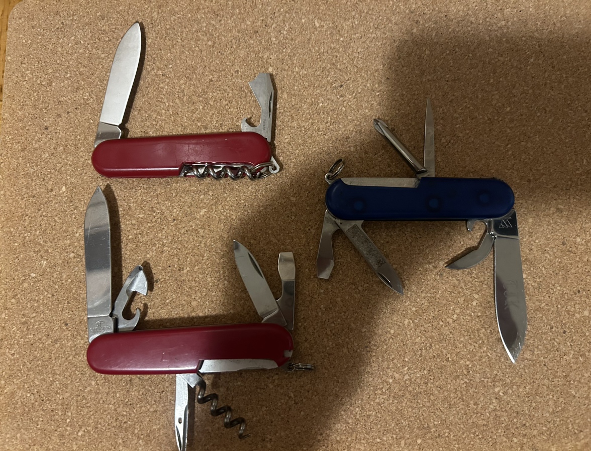 Swiss knife used  sm.$15 big $30 - photo 2