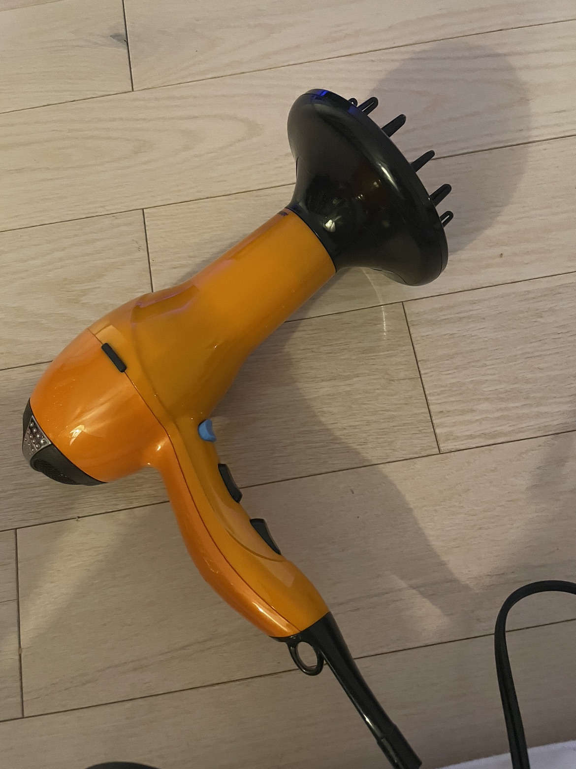 ghd Flat Iron & Conair Hairdryer image indicator(2)