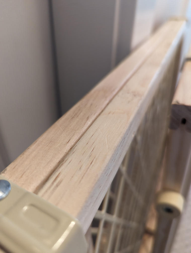 Evenflo Wooden Dog / Baby Gates image indicator(3)