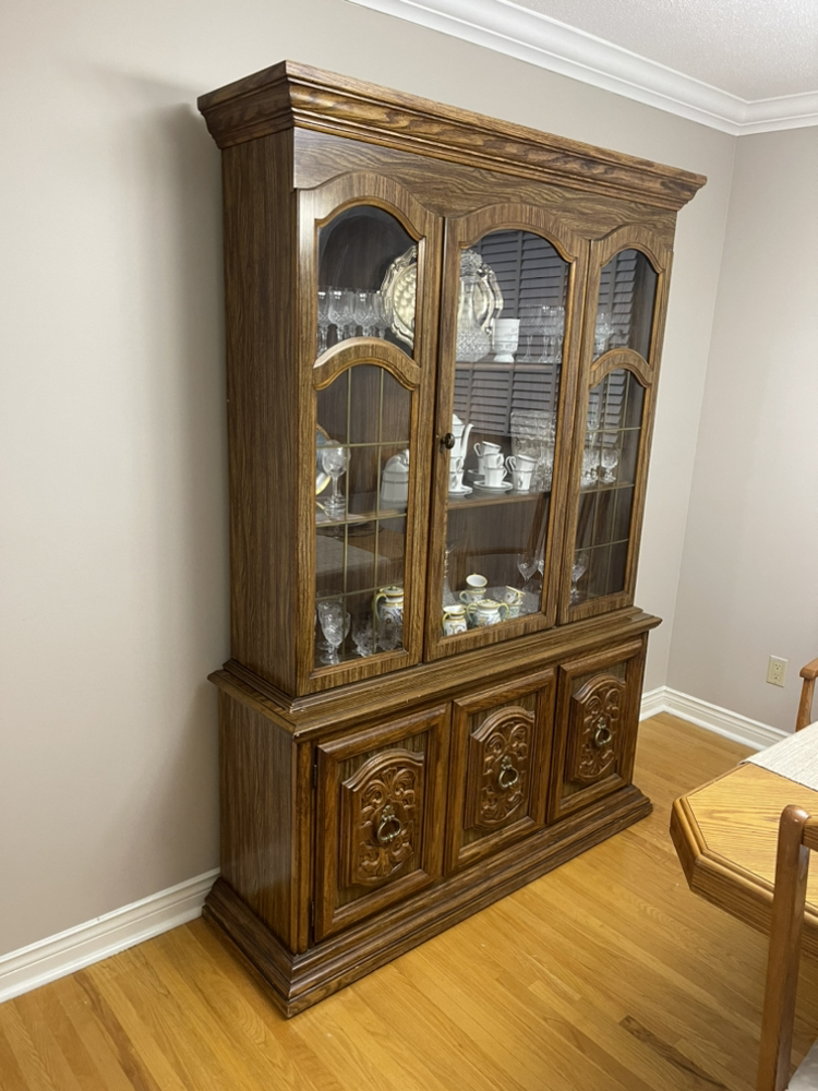 Oak Wood Cabinet thumbnail