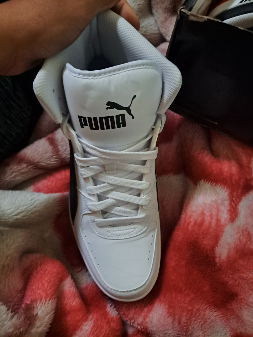 clothes and shoes. - photo 2