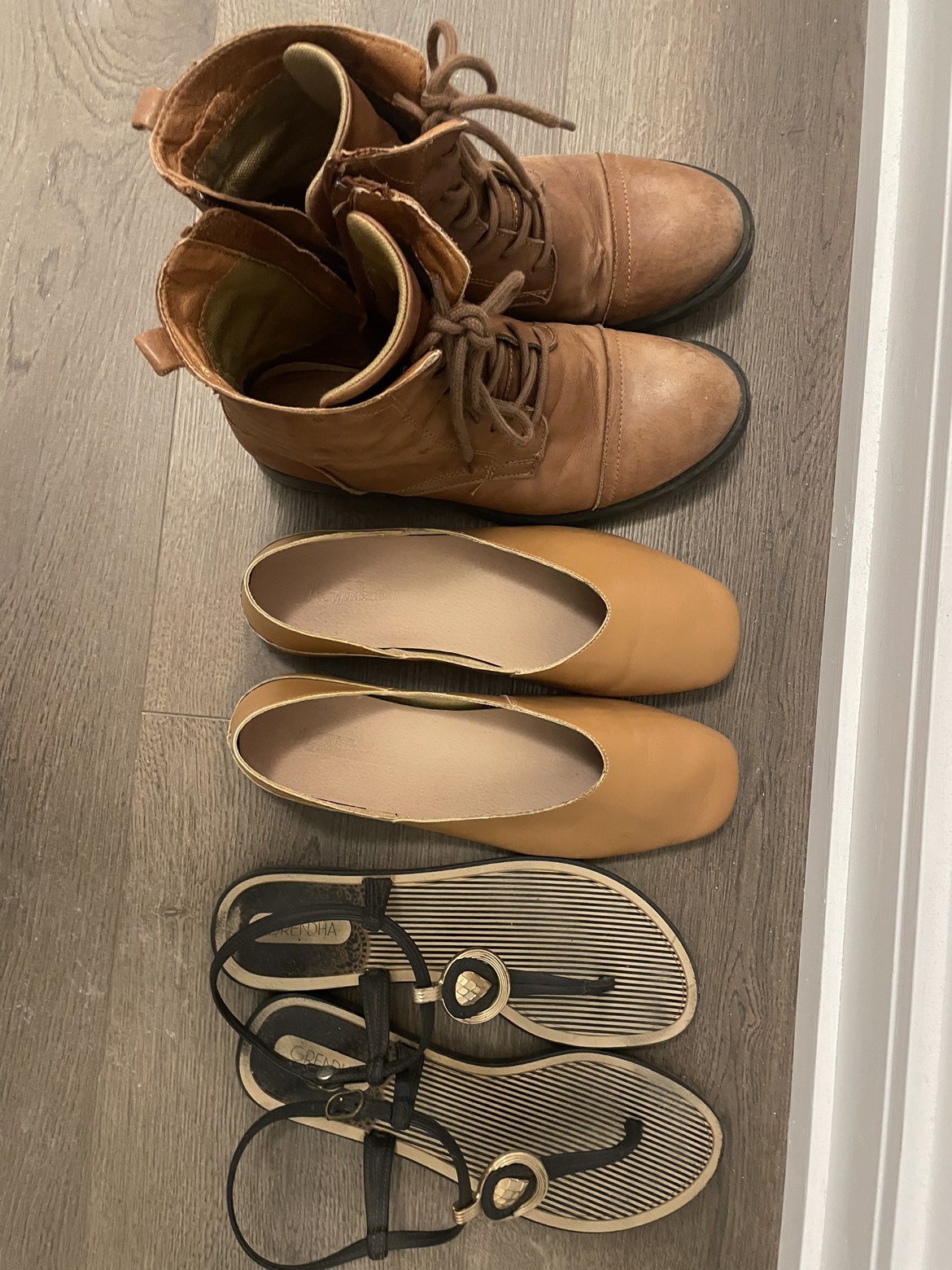 Women 38 /7 size , boots , slip on , sandles