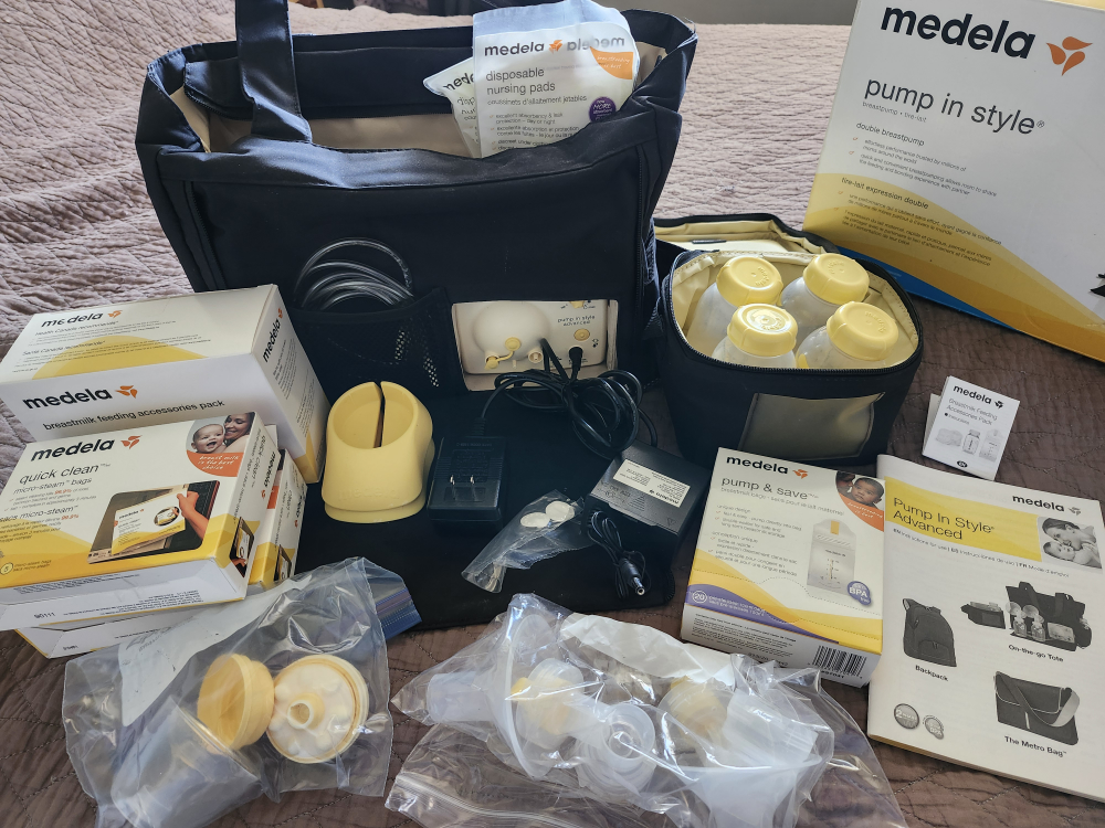 Medela Pump in Style Double Breast Pump PLUS accessories