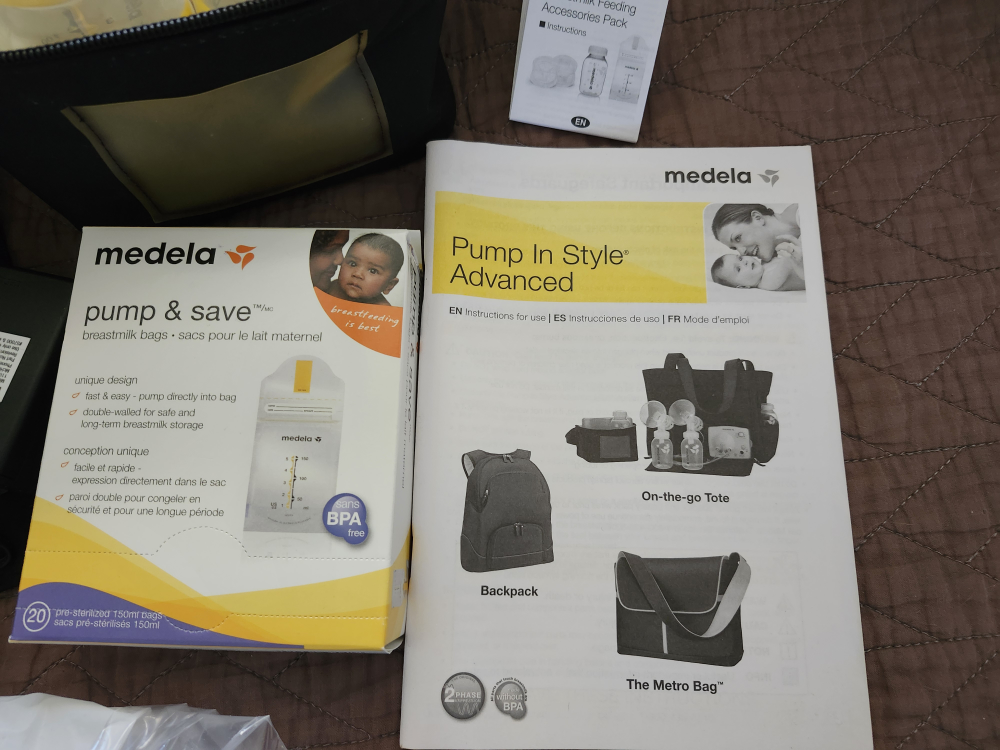 Medela Pump in Style Double Breast Pump PLUS accessories - photo 2