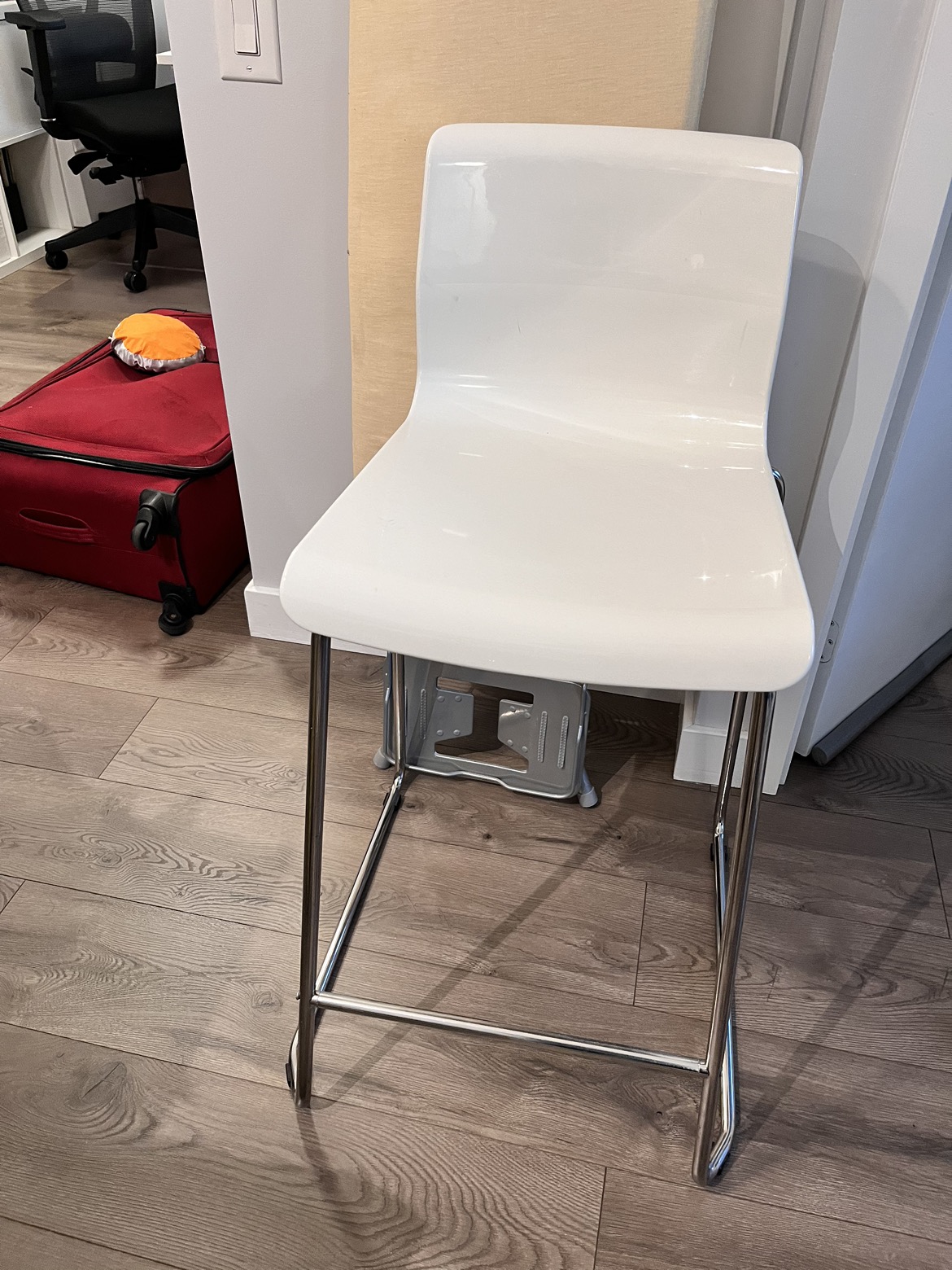 Bar chair