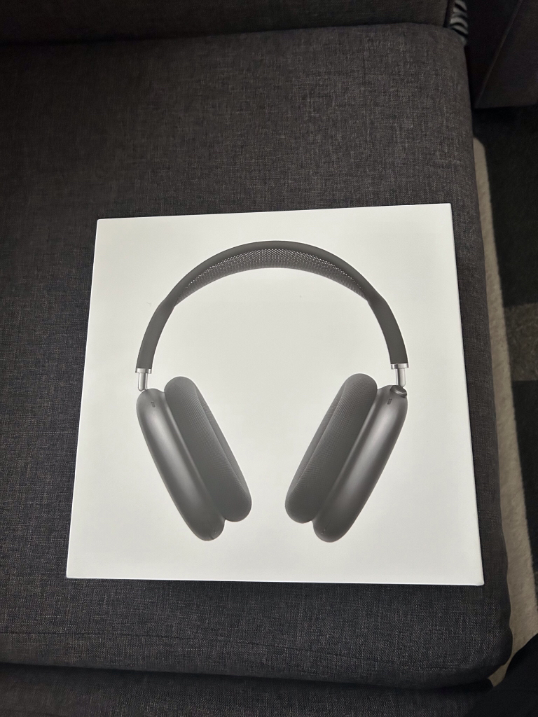 AirPod Maxes