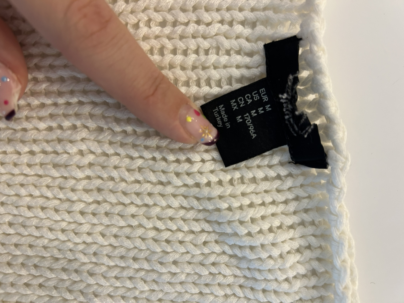 White H&M Crochet/Knit Sweater image indicator(2)