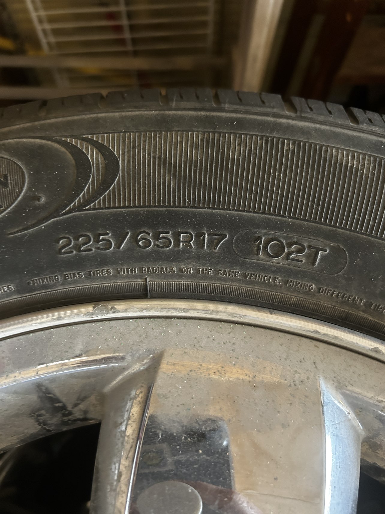 Rims & Tires, 2011 Ford Escape - photo 5