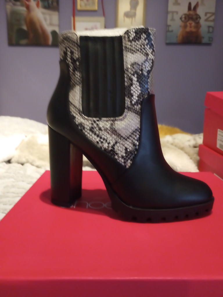 Black leather and snake skin thumbnail