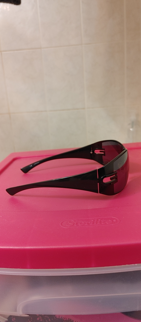 Gucci Sunglasses Men/Women image indicator(3)