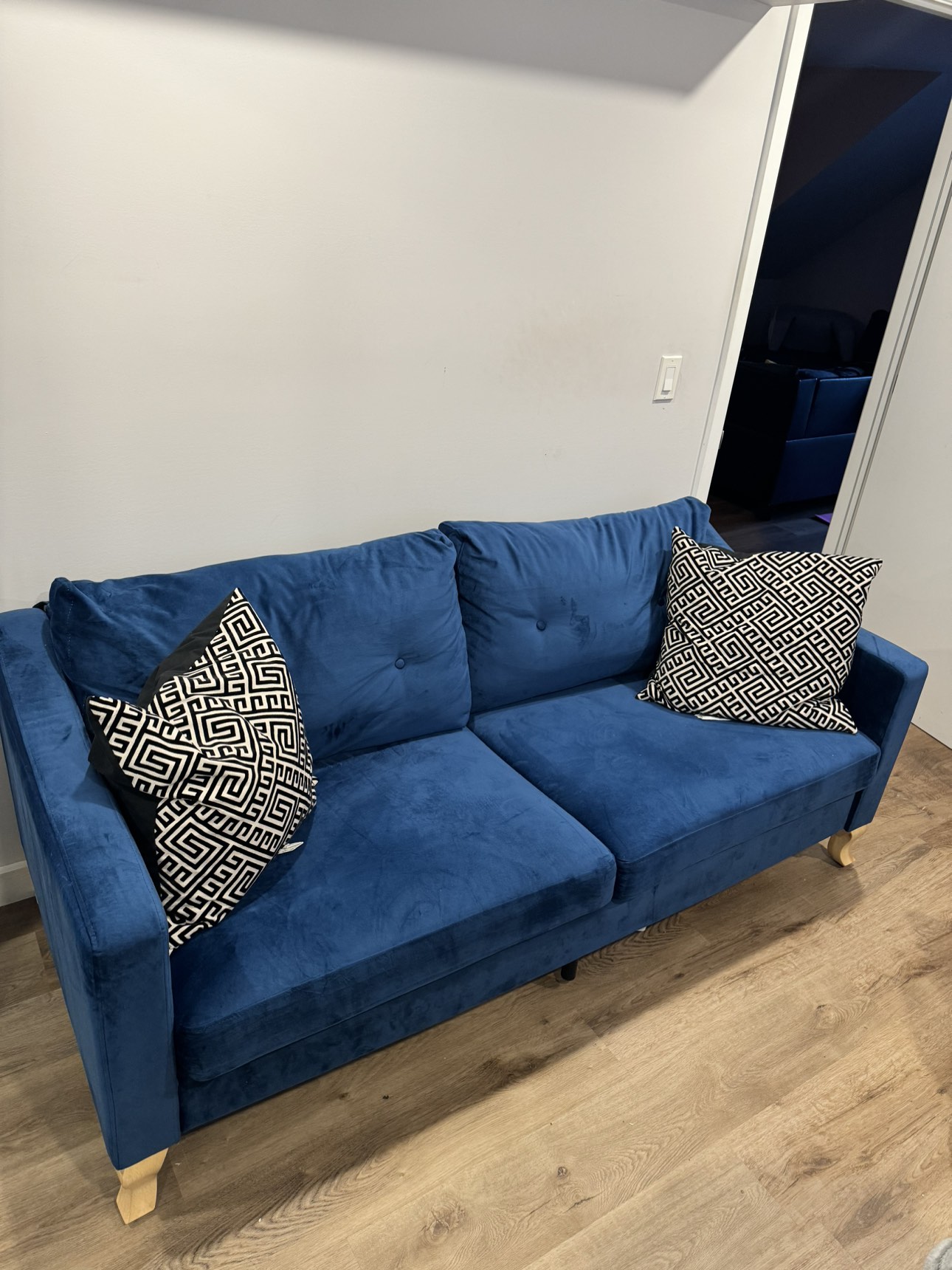 Beautiful blue velvet couch for sale! - photo 4