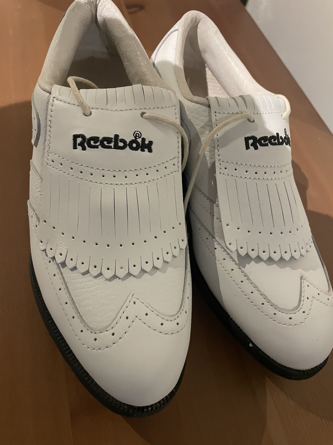 Brand new golf shoes thumbnail