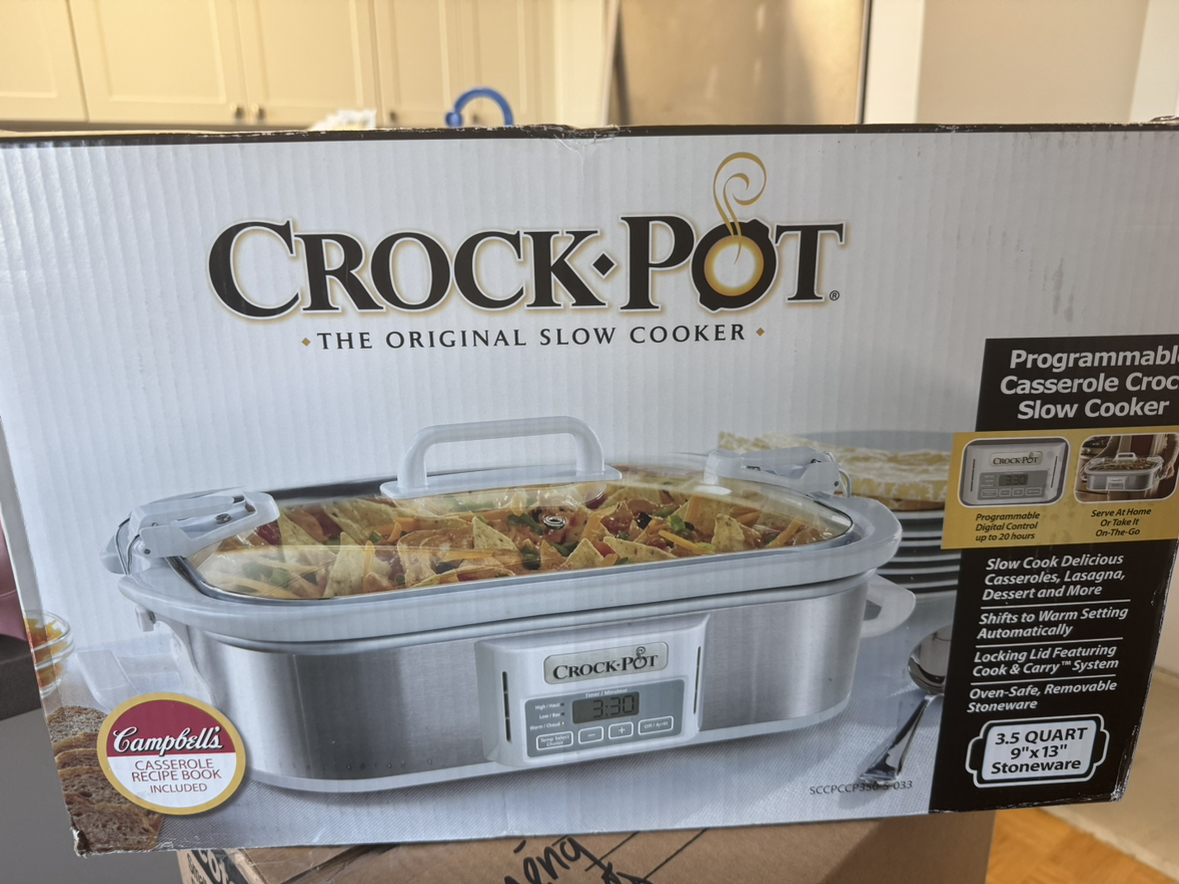 Crockpot Slow Cooker - Moving Sale! thumbnail