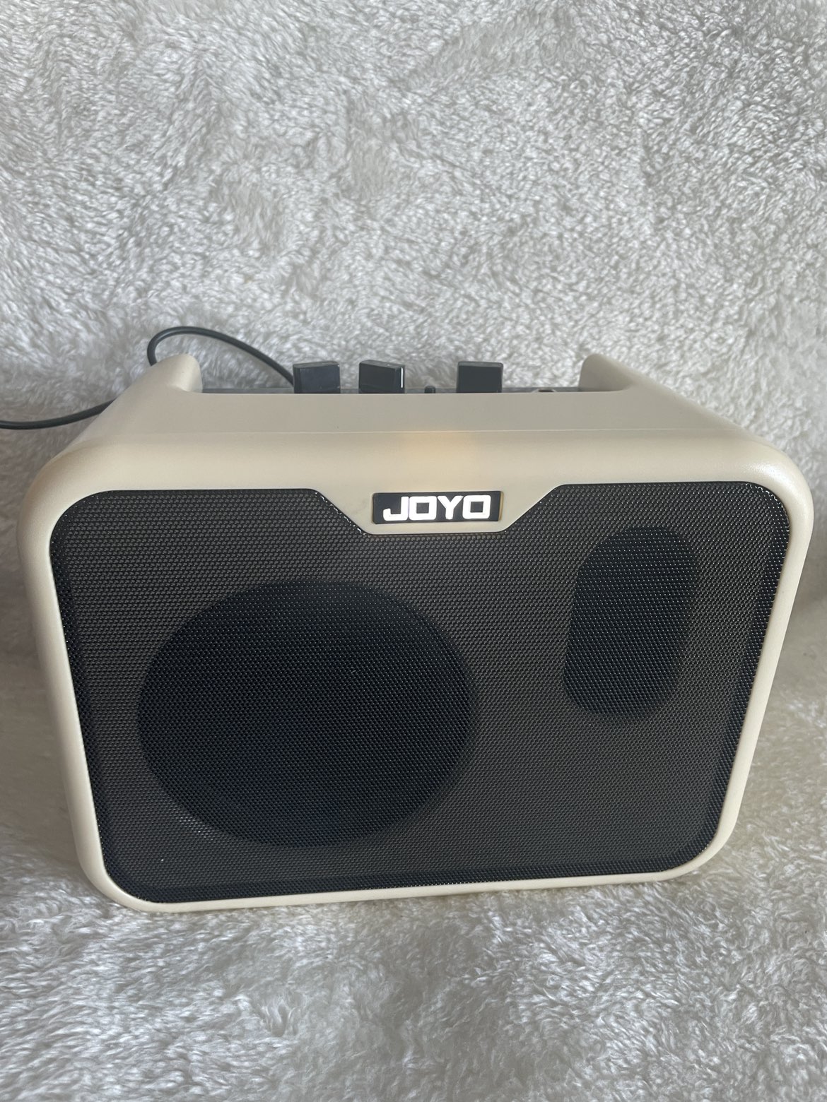 Bass guitar amplifier