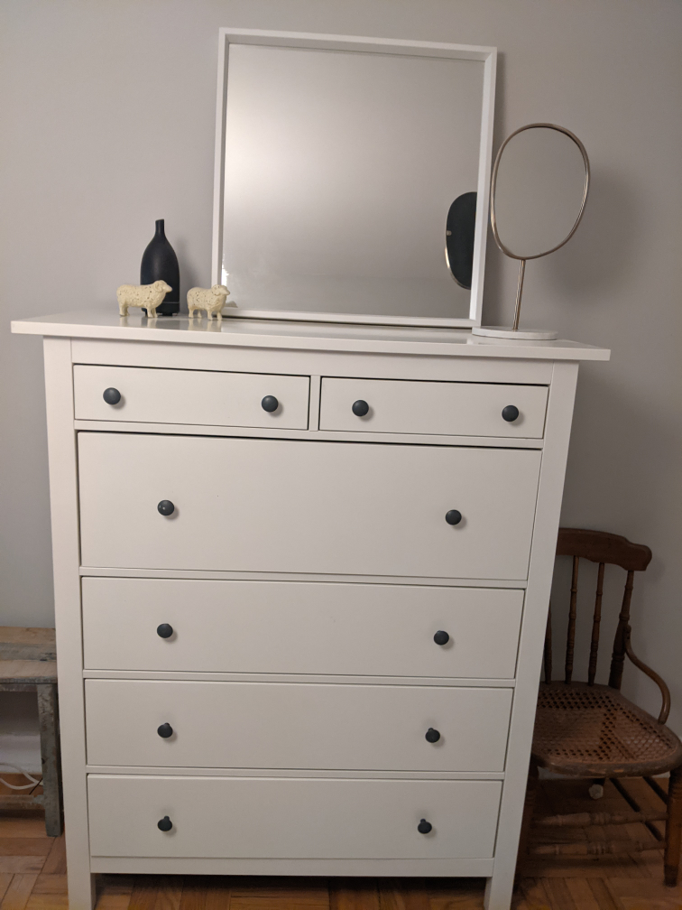 hemmnes dresser image indicator(2)