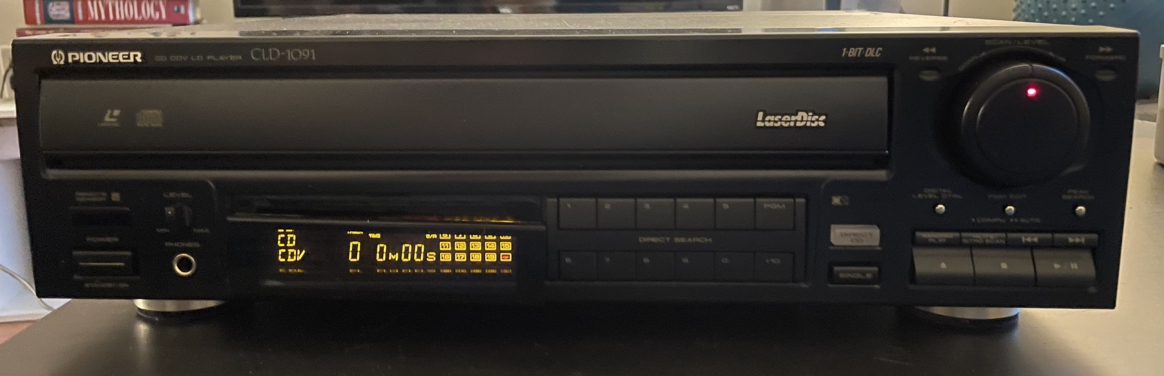 Pionener CLD-1091 laserdisc/CD player thumbnail