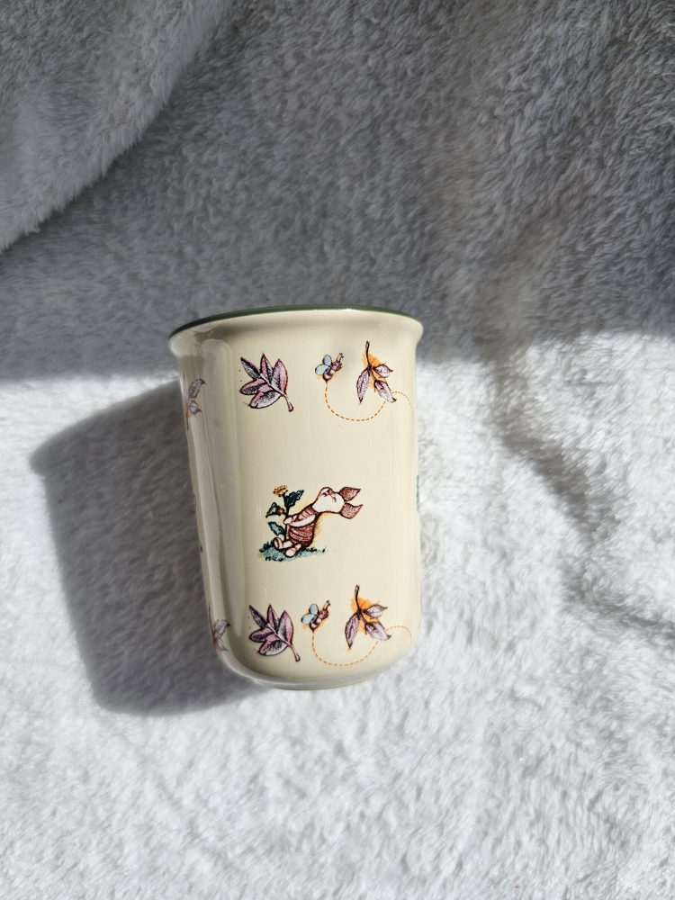 #ThriftyPicks Vintage Winnie the Pooh Ceramic Glass image indicator(2)