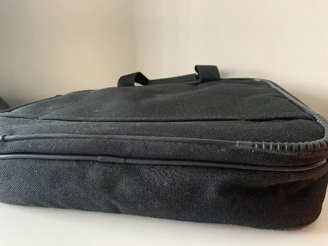 Samsonite laptop bag image indicator(4)