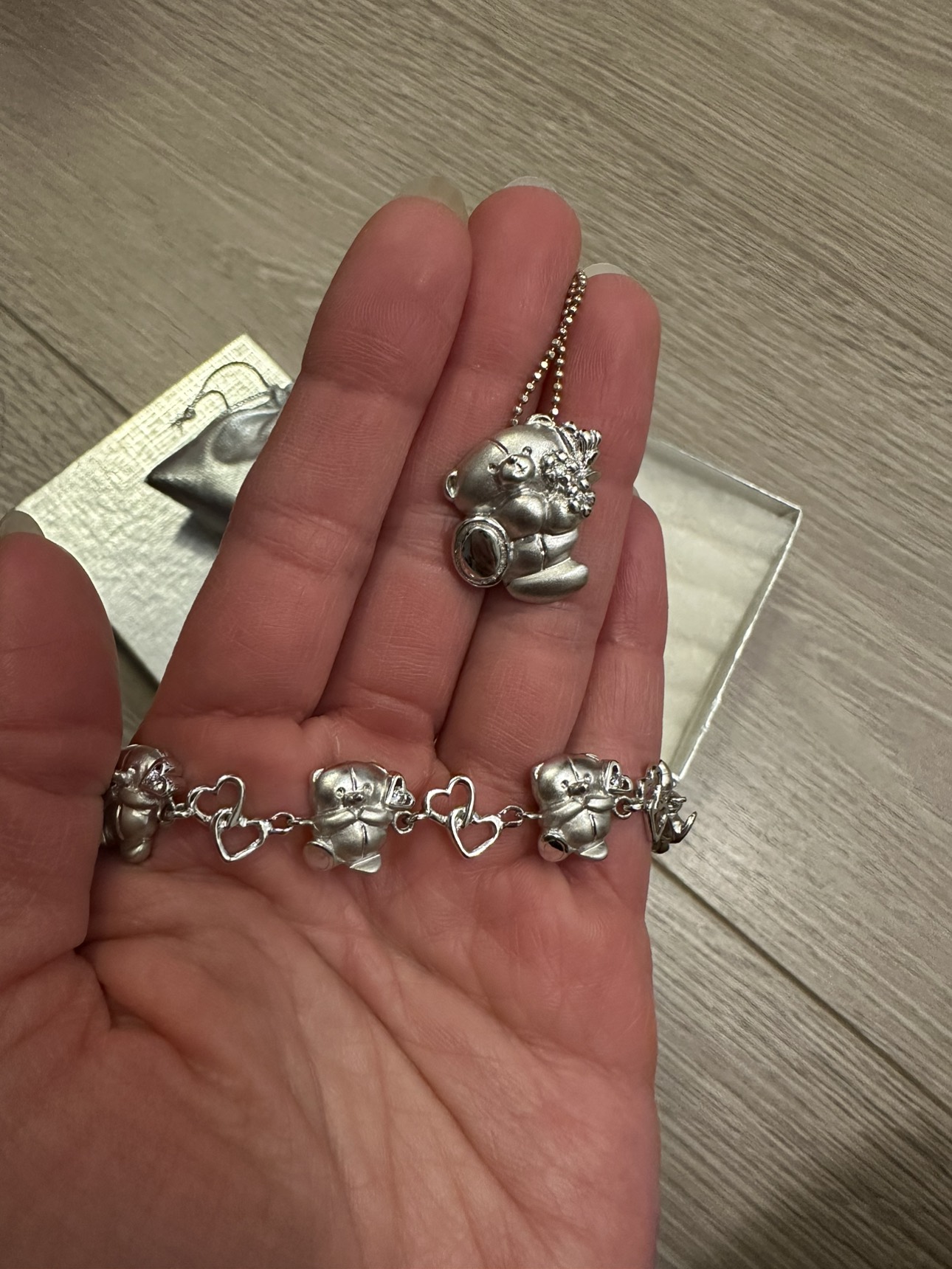 Forever Friends Necklace & Bracelet Set thumbnail
