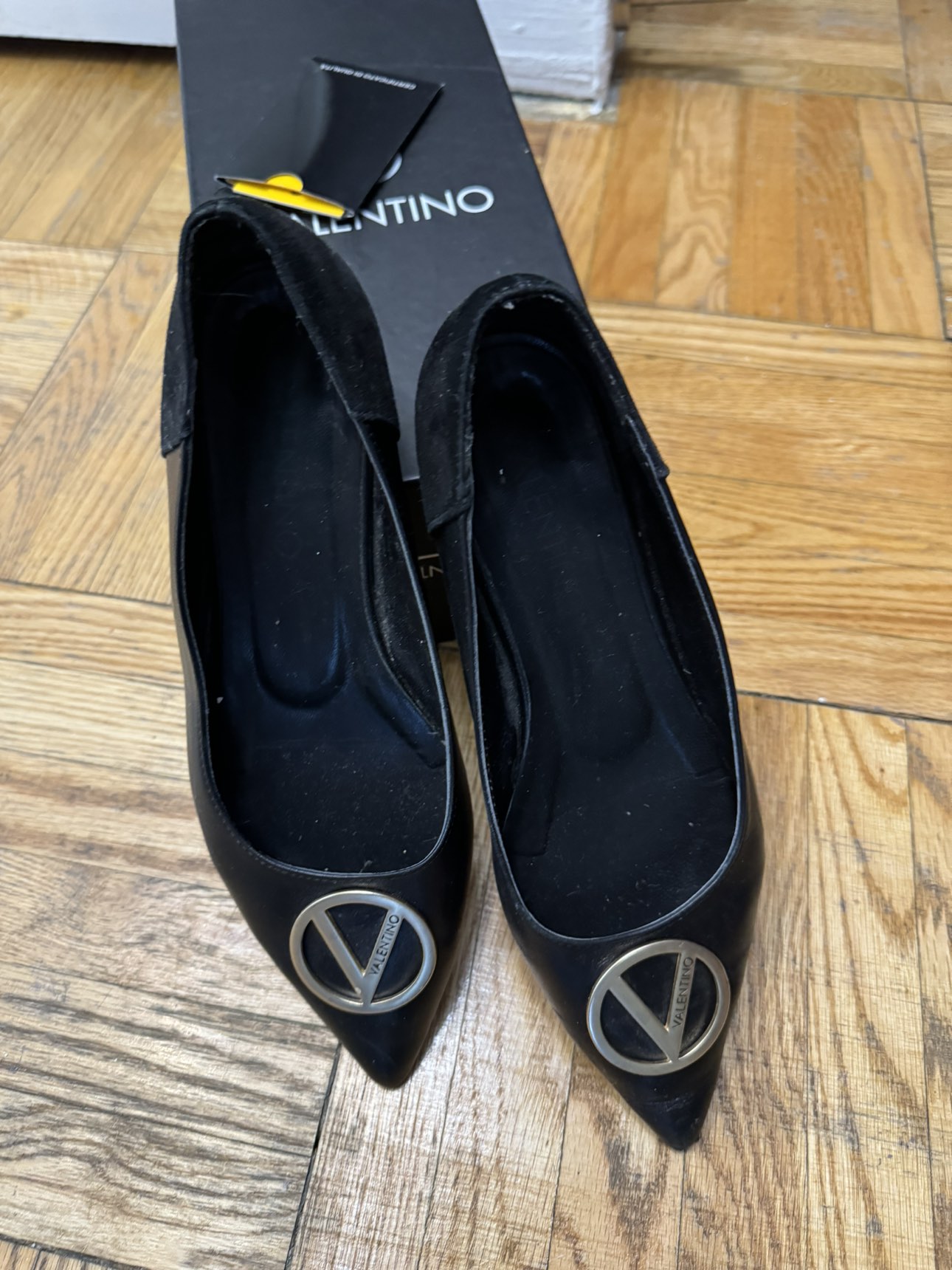 Valentino black shoes , size 7 - photo 5