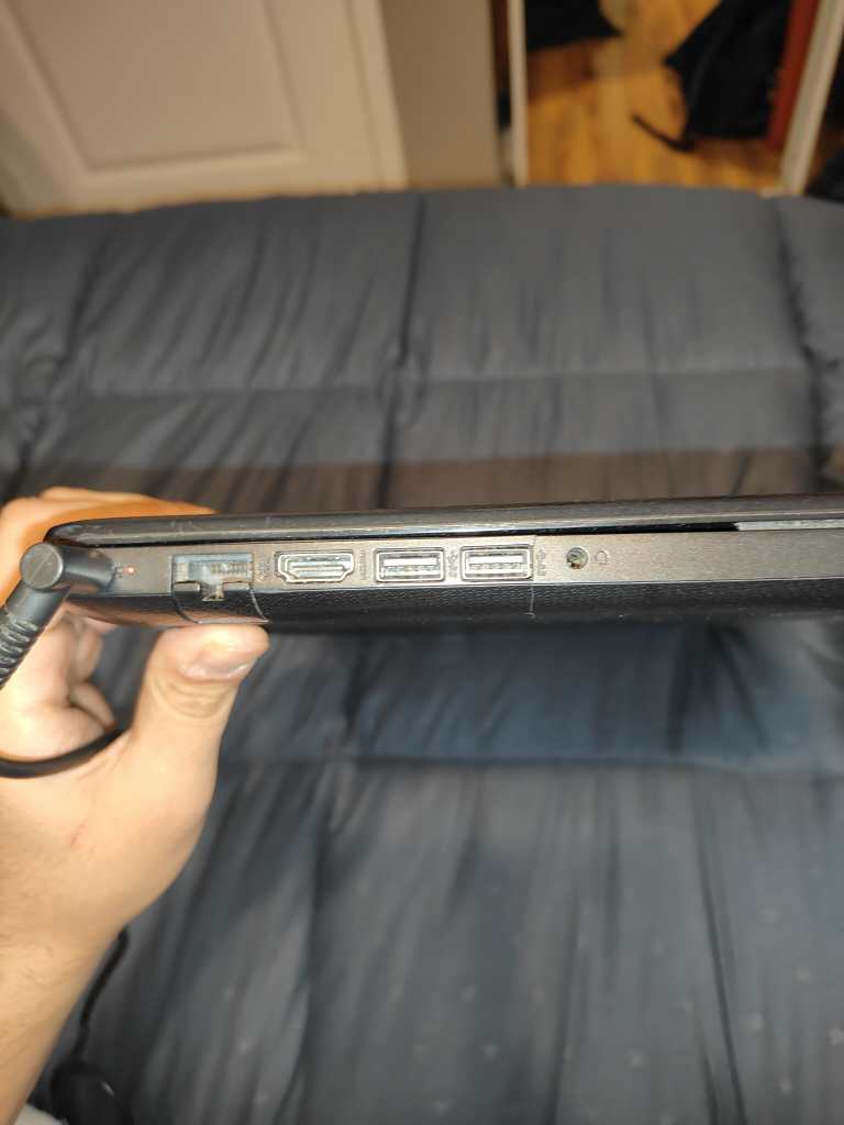 HP Laptop 15da0411TU Black Good condition - photo 3