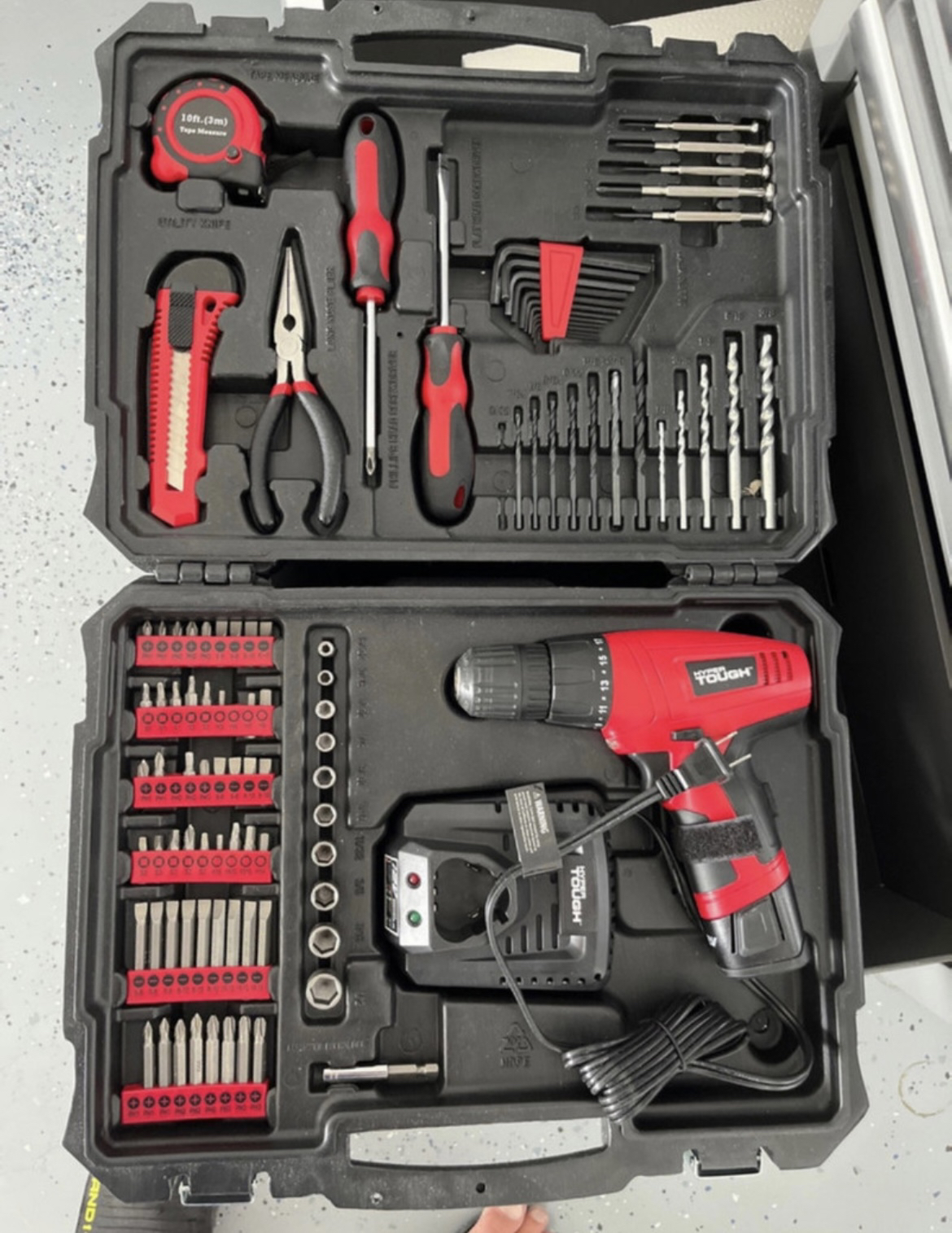 Cordless drill and tool kit thumbnail