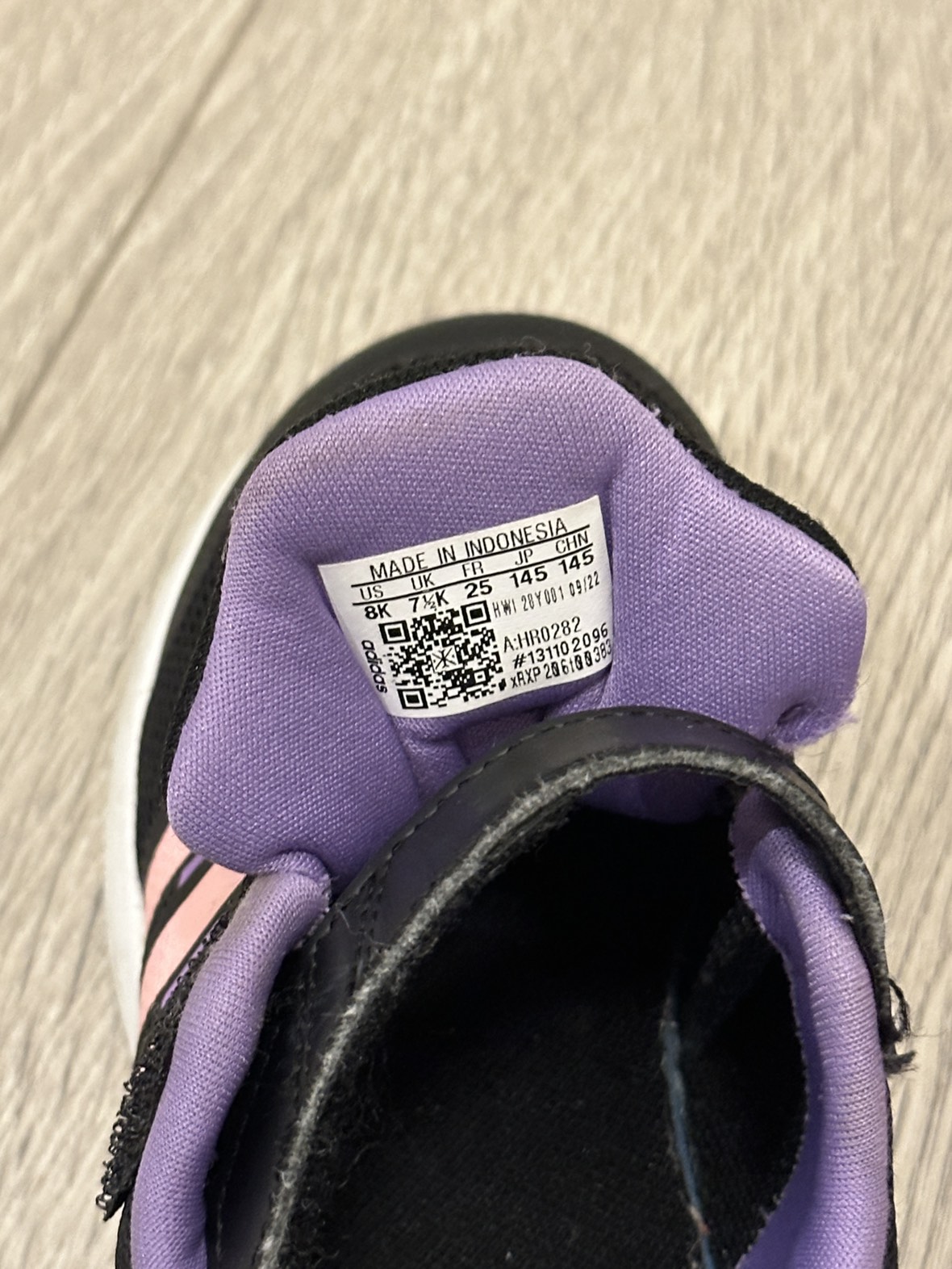 Adidas Girls Shoes in Size 8 image indicator(2)