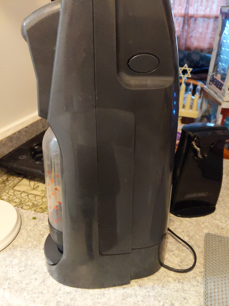 SodaStream Sparkling Water Maker image indicator(2)