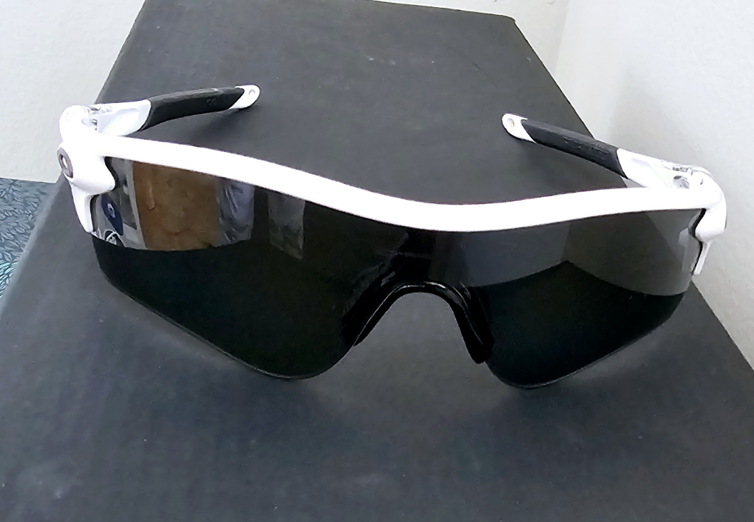 Oakley Polarized sunglasses - photo 2