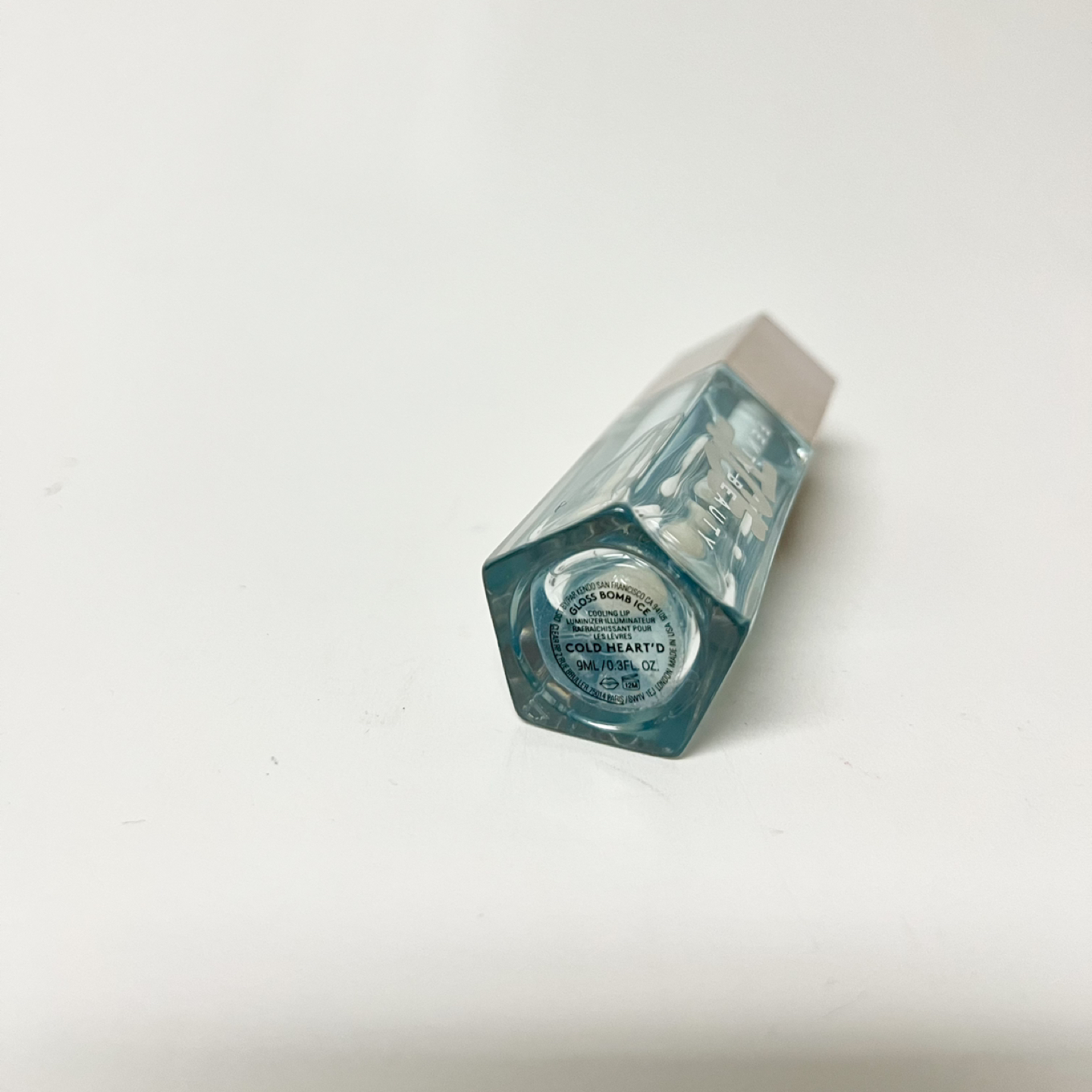 Fenty Beauty lip gloss image indicator(2)