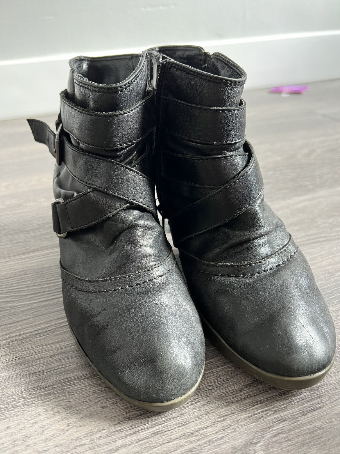 Women boots.