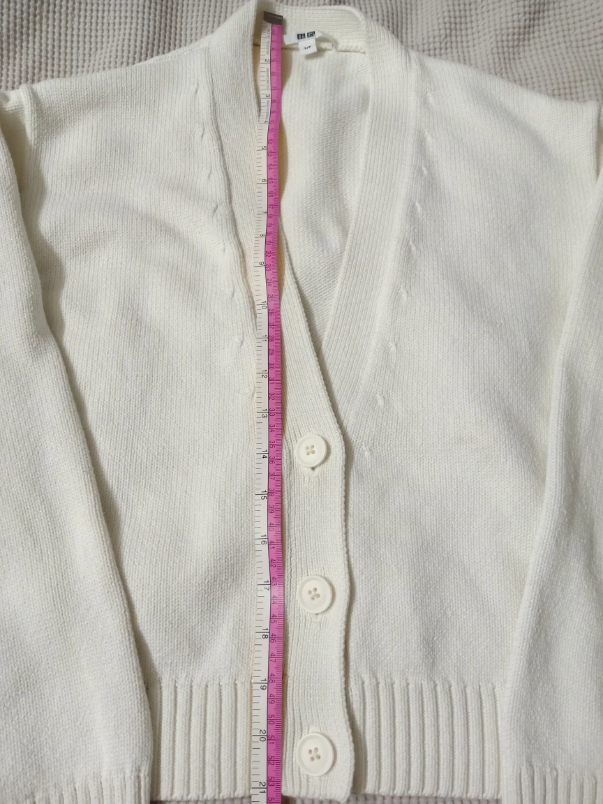Uniqlo Women Cardigan Size S image indicator(2)