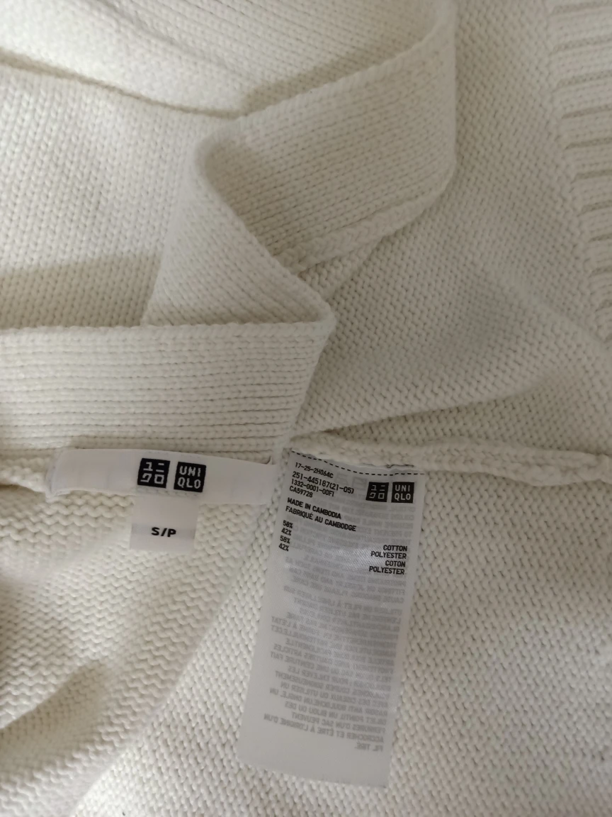 Uniqlo Women Cardigan Size S image indicator(5)