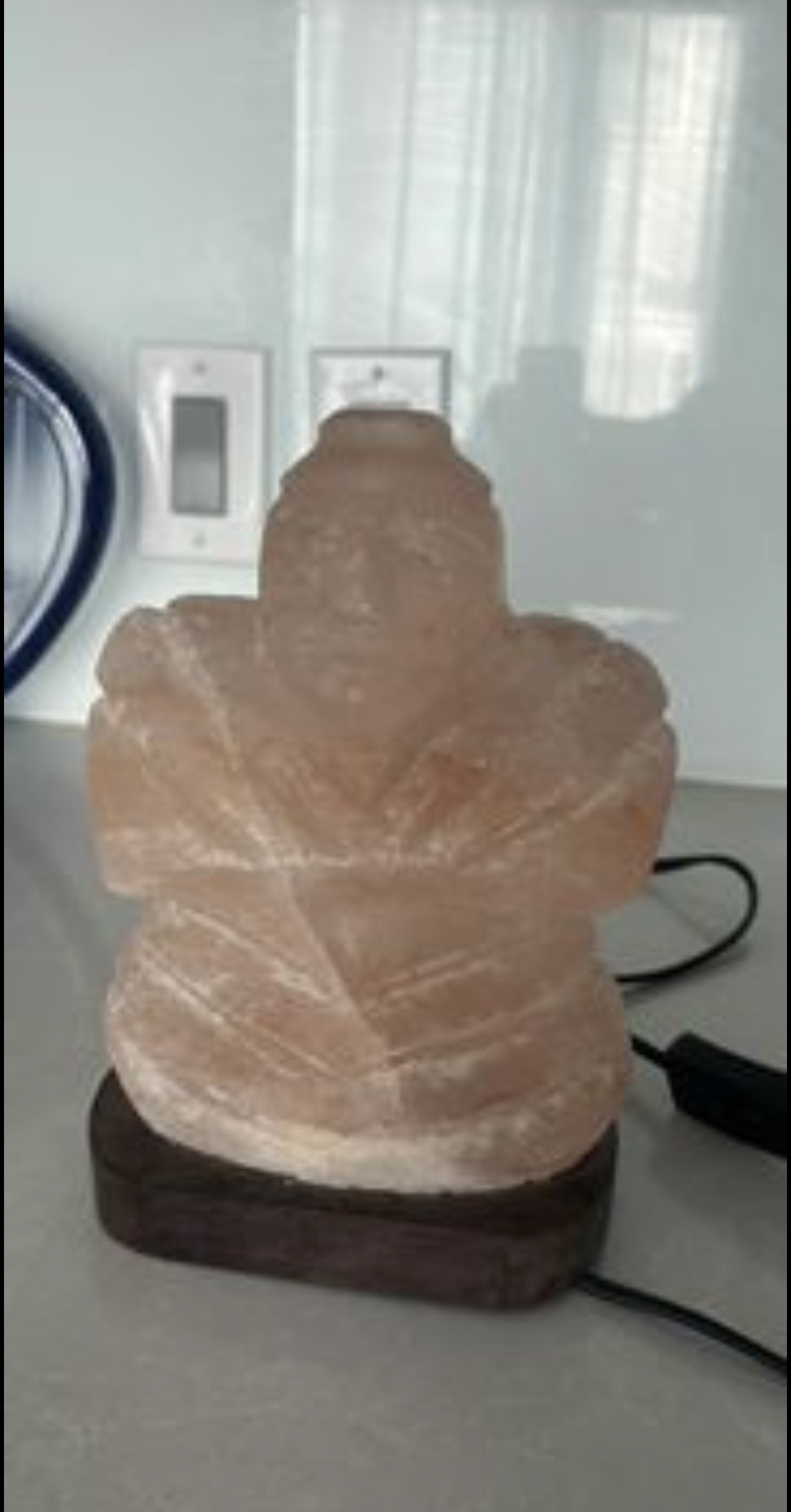 MOVING SALE ENDS TODAY! Buddha salt lamp - photo 2