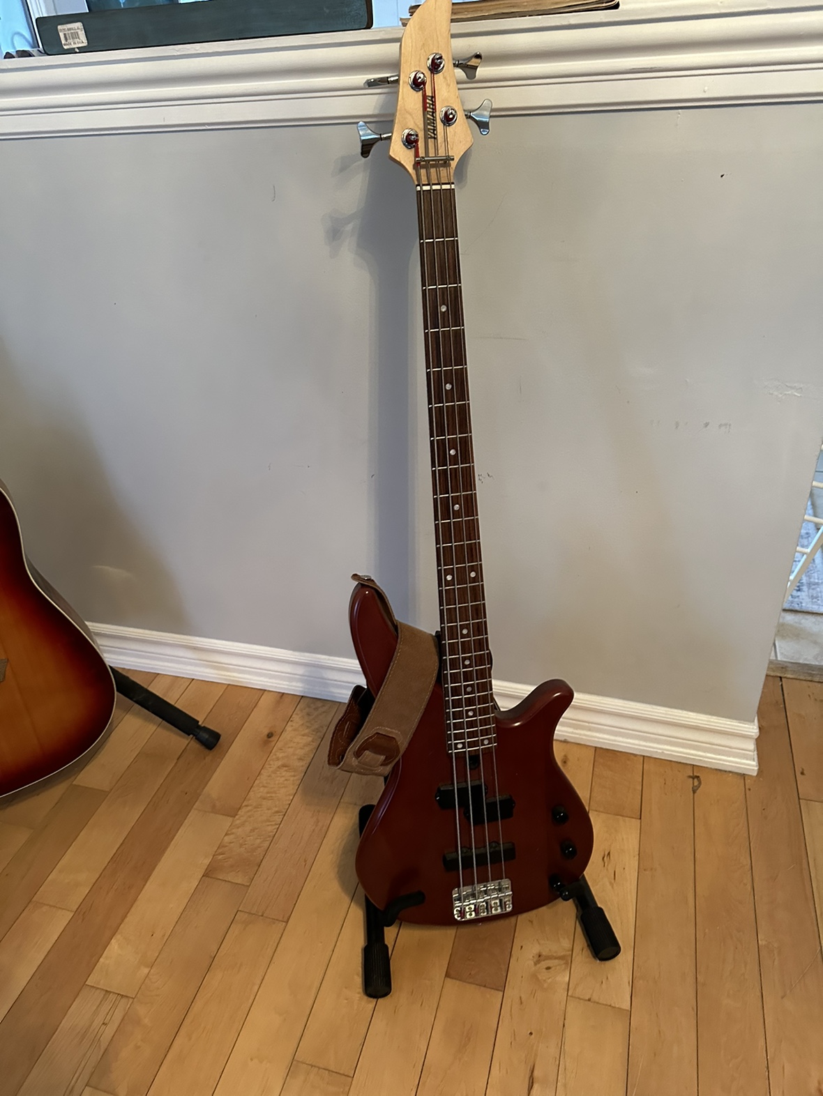 Yamaha bass guitar with soft case, leather strap, cord & stand thumbnail