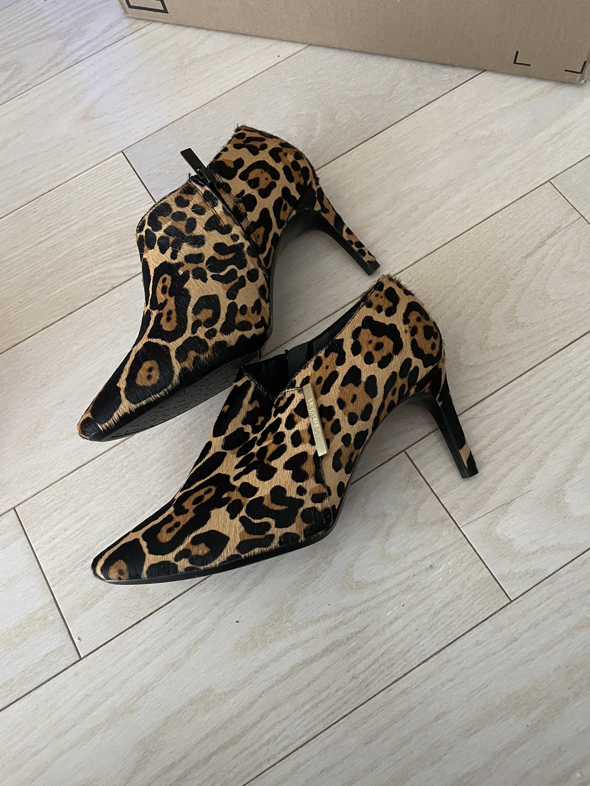 Second-hand clothes image indicator(6)