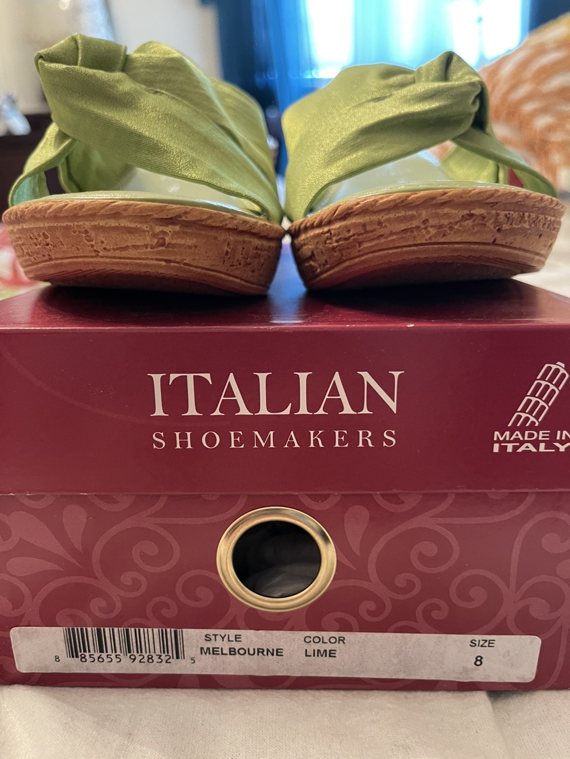 Brand New Lime colored wedge sandal size 8 Italian made - photo 4