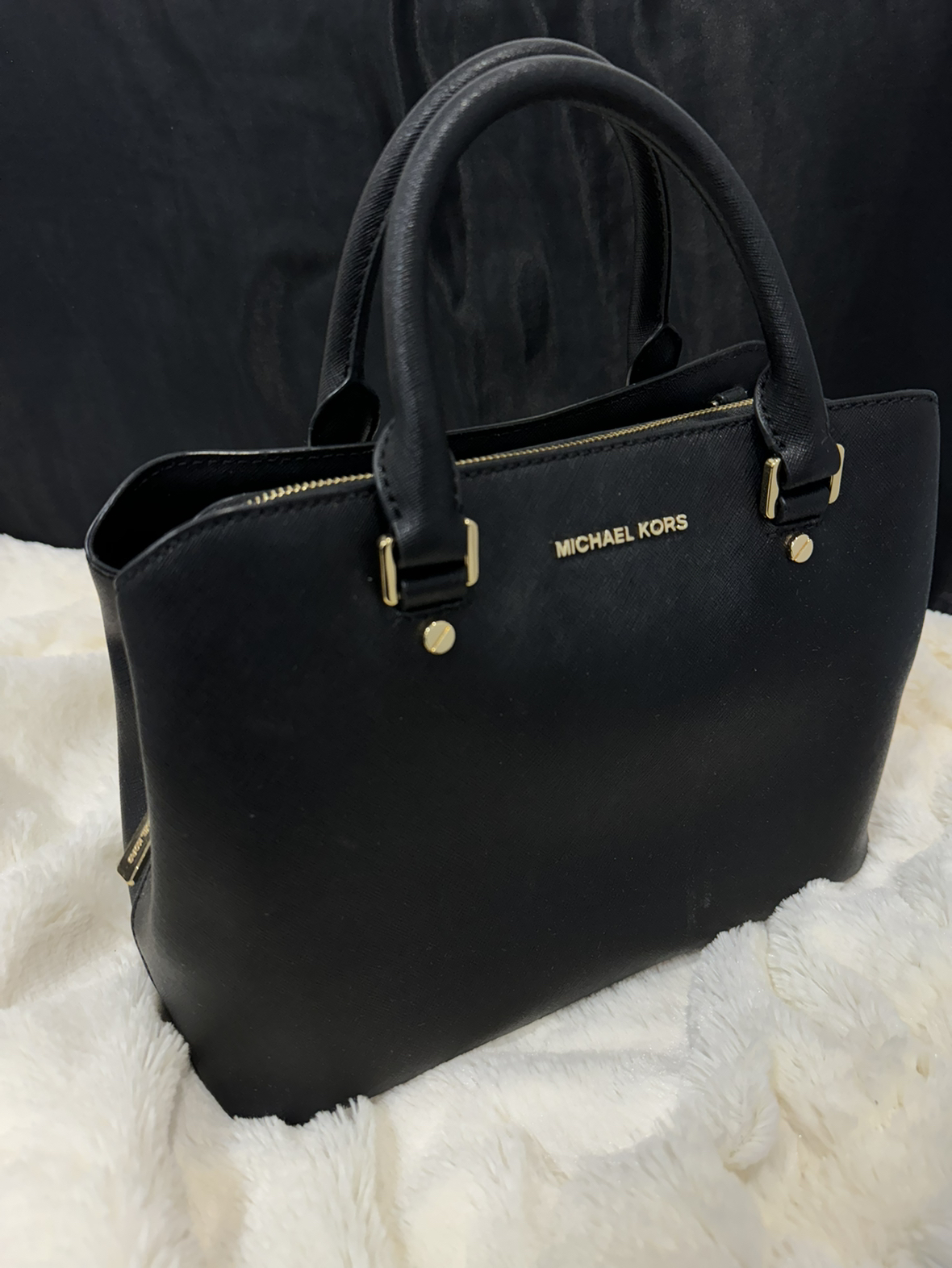 Micheal Kors Black Leather Bag - photo 2