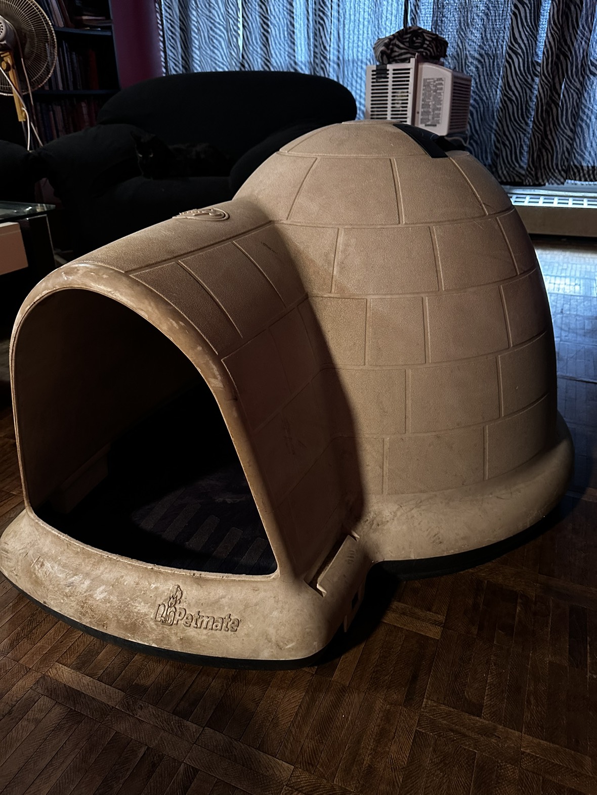 Large Petmate Indigo Dogloo Doghouse - photo 2