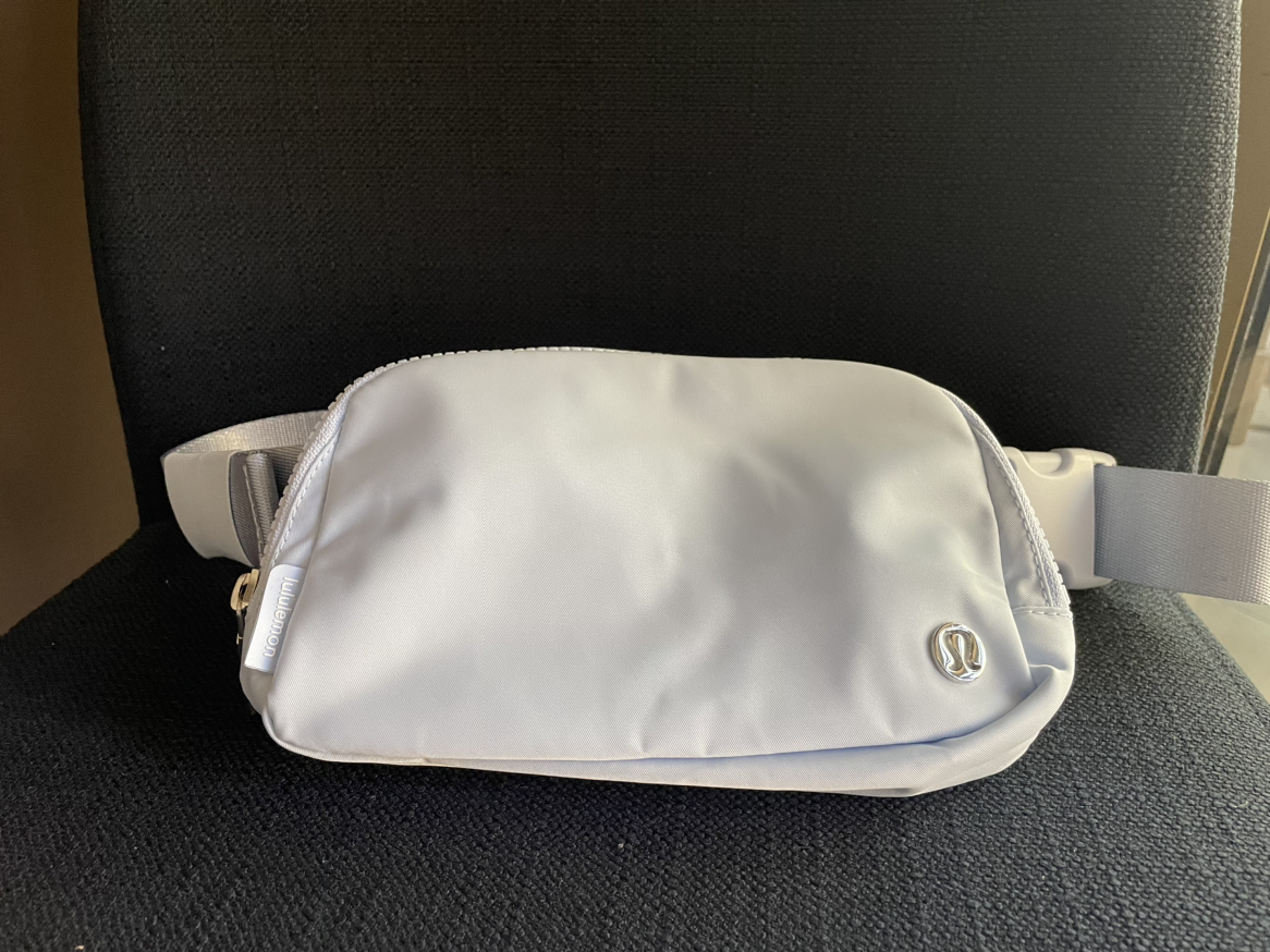Lululemon Belt Bag - Baby Blue - photo 2
