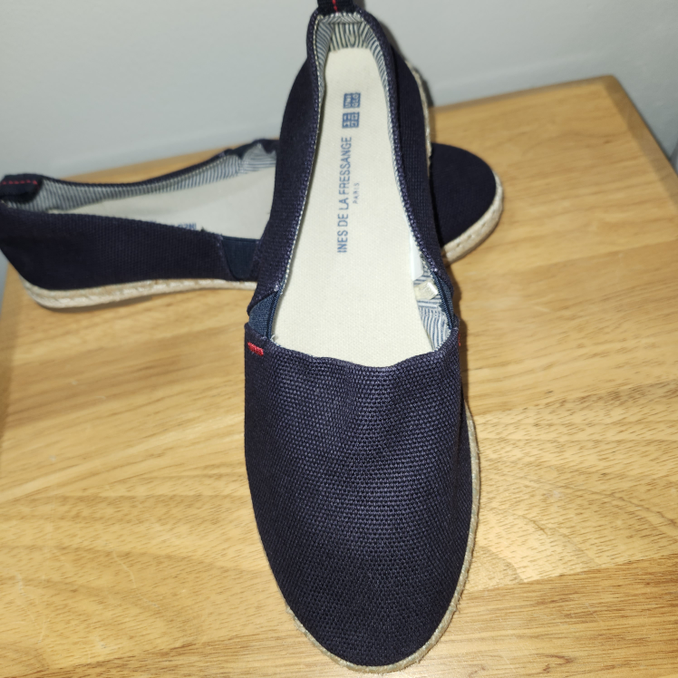 Slip On UNIQLO Espadrille Shoes. #size6.5  BRAND NEW image indicator(3)