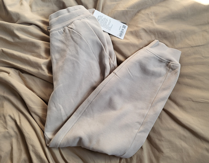 Lululemon Cream Joggers (New, BNWT, Size 6) - photo 2