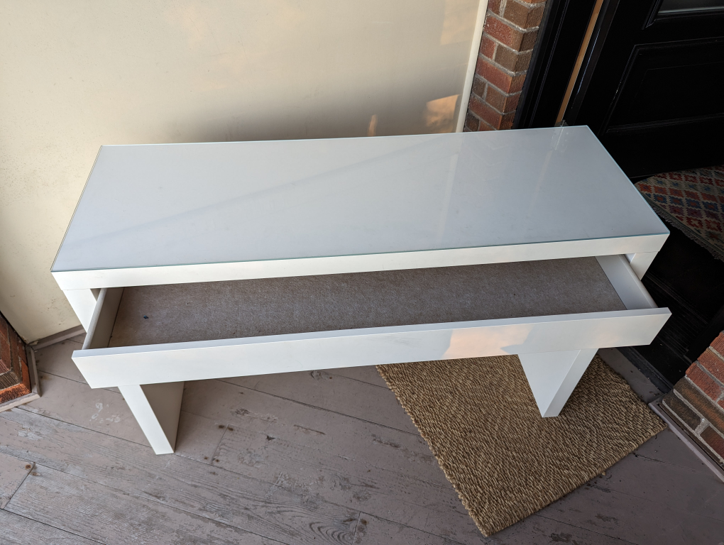 Malam dressing table