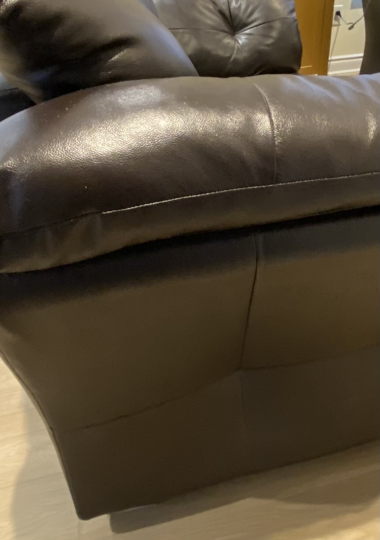 FREE leather sofa & loveseat with cleaning solution! image indicator(3)