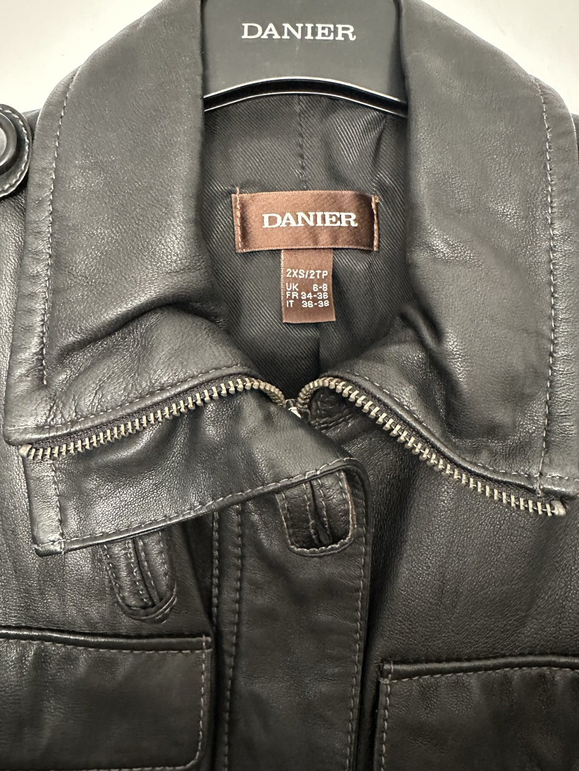 Danier leather jacket • black image indicator(6)