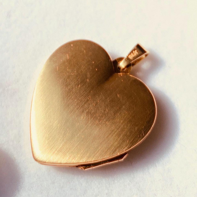 Solid 10k Large Antique Estate Heart Locket image indicator(3)