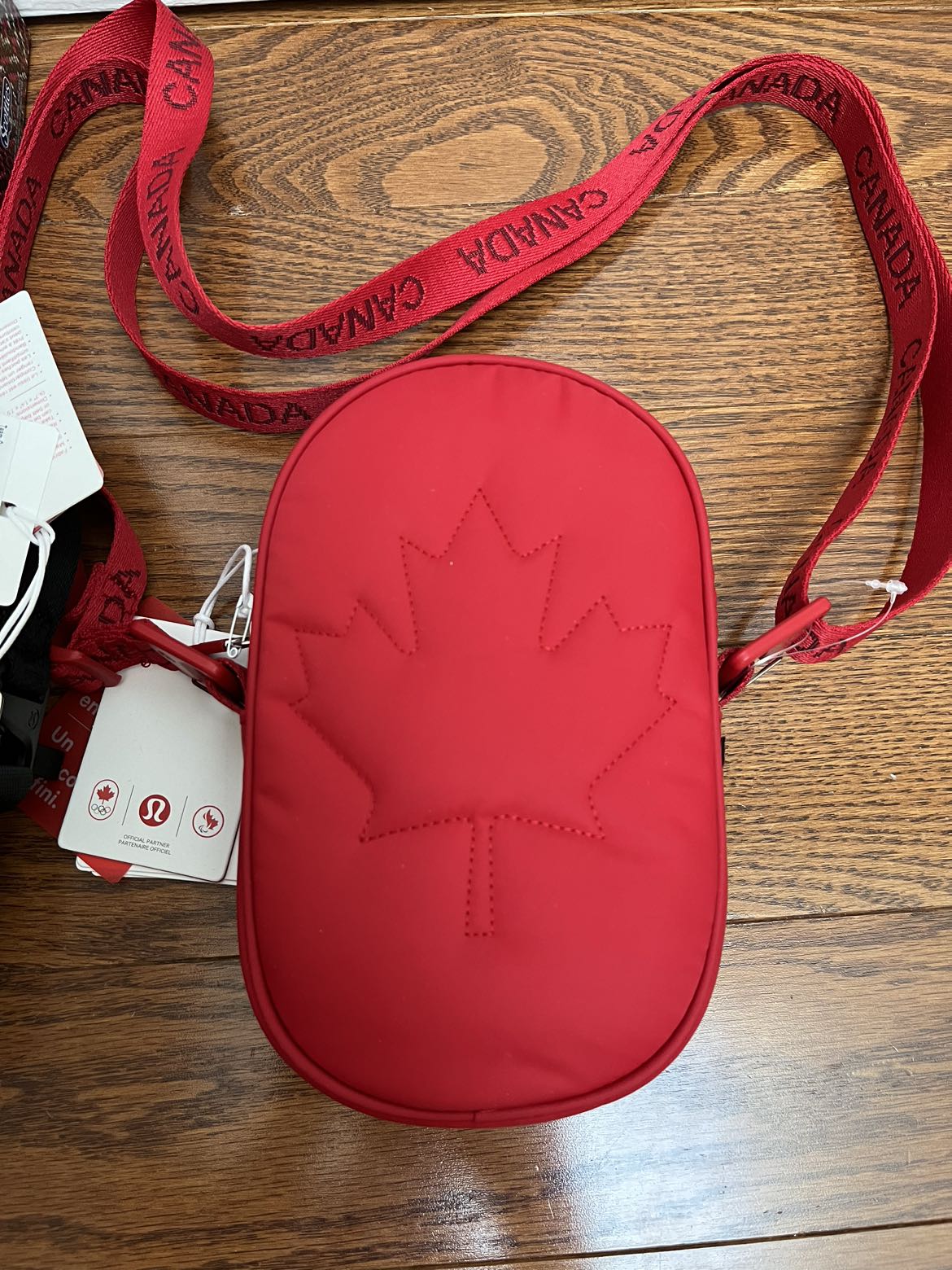 Brand new Lululemon Canadian Crossbody - photo 4