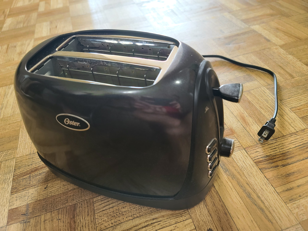[MOVE OUT SALE] Oster 2 slice toaster